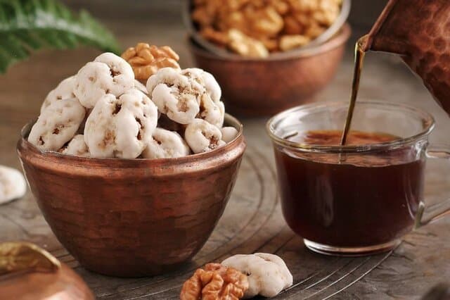 نوقا گردویی با بافتی لطیف و طعمی شیرین